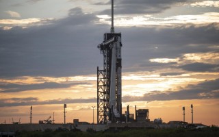 天气条件不佳 SpaceX第二次空间站载人飞行任务推迟到周五