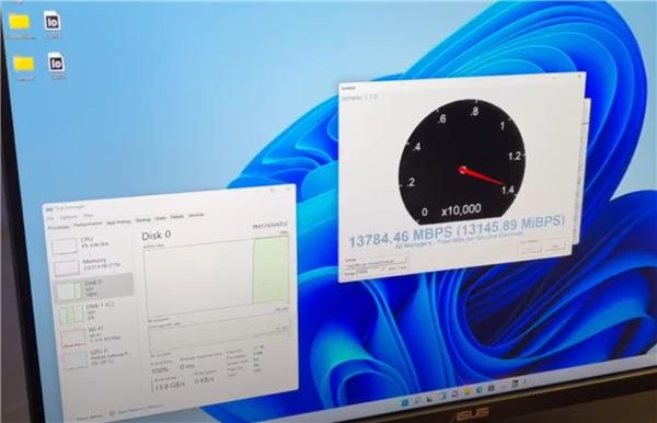 12代酷睿首发 Intel演示PCIe 5.0性能：硬盘速度冲上13GB/s-第1张图片-易维数码