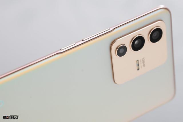 vivo S12 Pro评测：轻薄且全能的先锋影像旗舰-第4张图片-易维数码