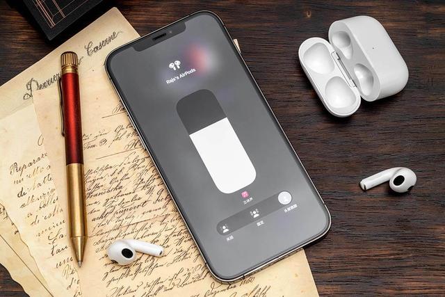 AirPods 3：苹果生态润滑剂，超越耳机本质的优雅体验-第6张图片-易维数码