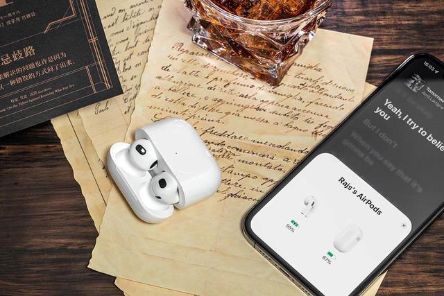 AirPods 3：苹果生态润滑剂，超越耳机本质的优雅体验-第14张图片-易维数码