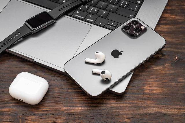 AirPods 3：苹果生态润滑剂，超越耳机本质的优雅体验-第15张图片-易维数码