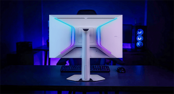 雷鸟新款27寸显示器首发2999元：4K 160Hz/FHD 320Hz双模切换-第2张图片-易维数码